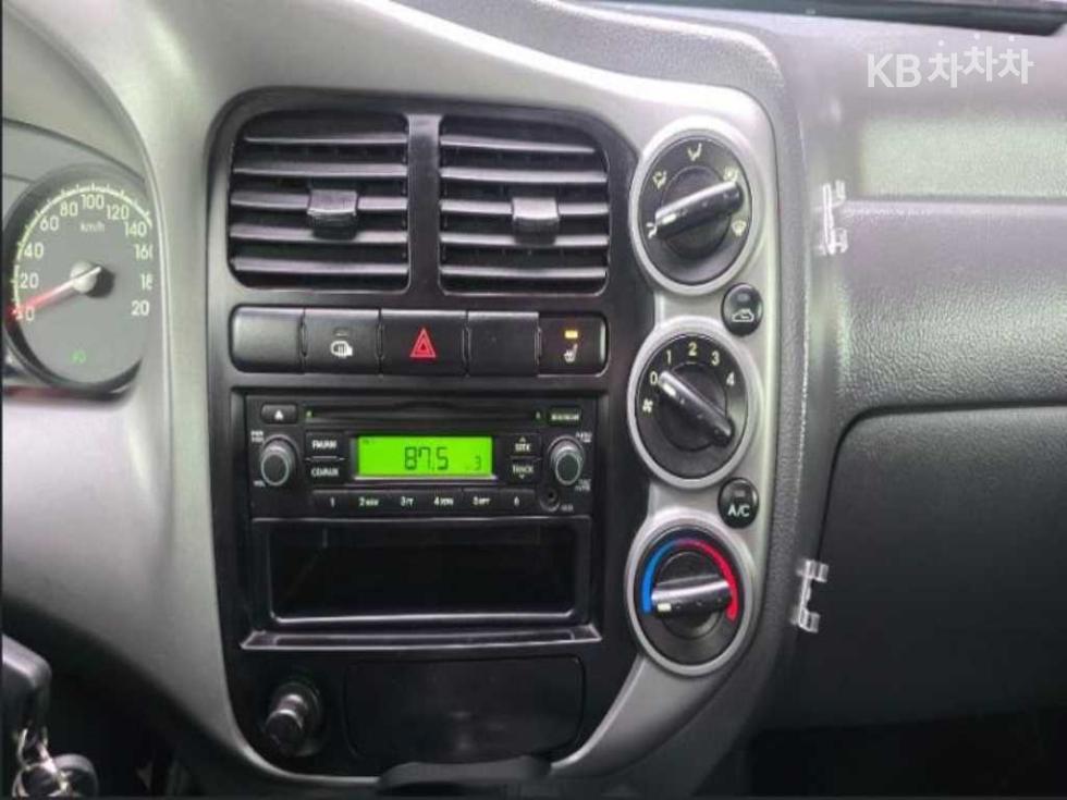 2014 - kia bongo iii