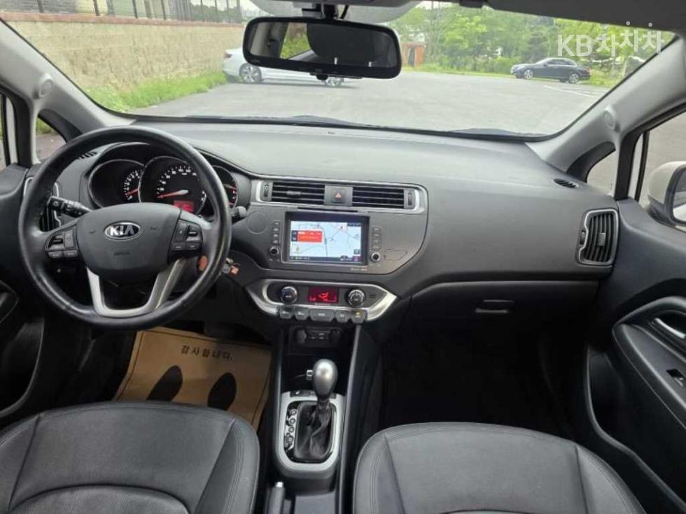 2015 - kia pride