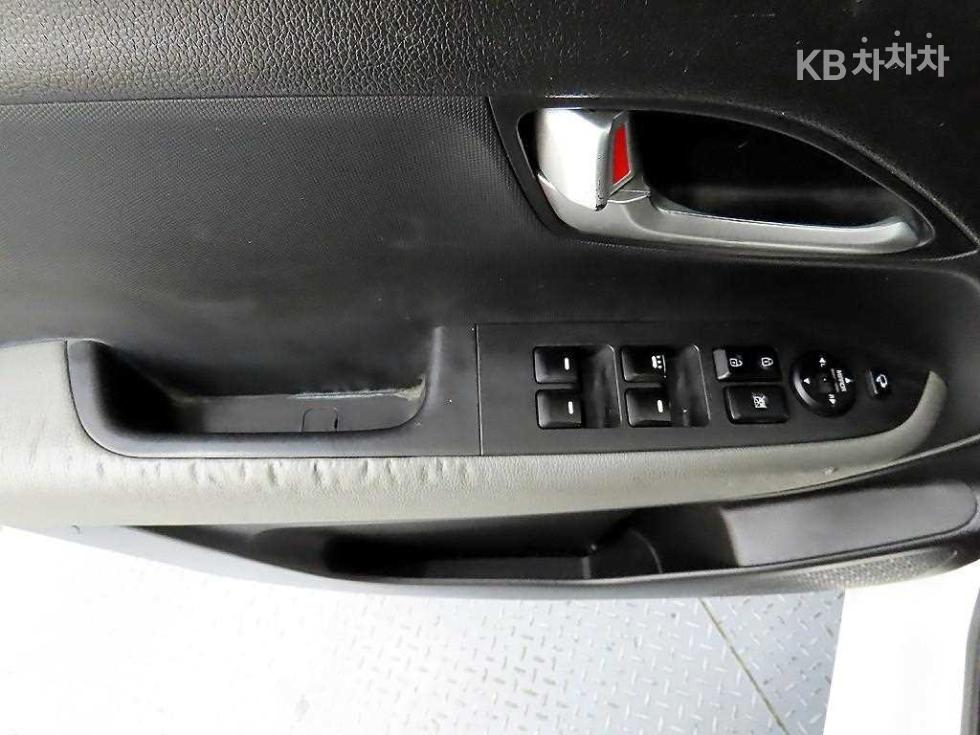 2022 - kia ray