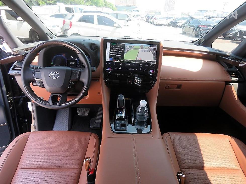 Toyota Alphard — miniaturë 7