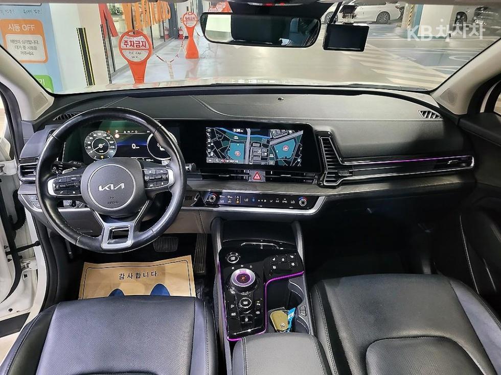 2022 - kia sportage
