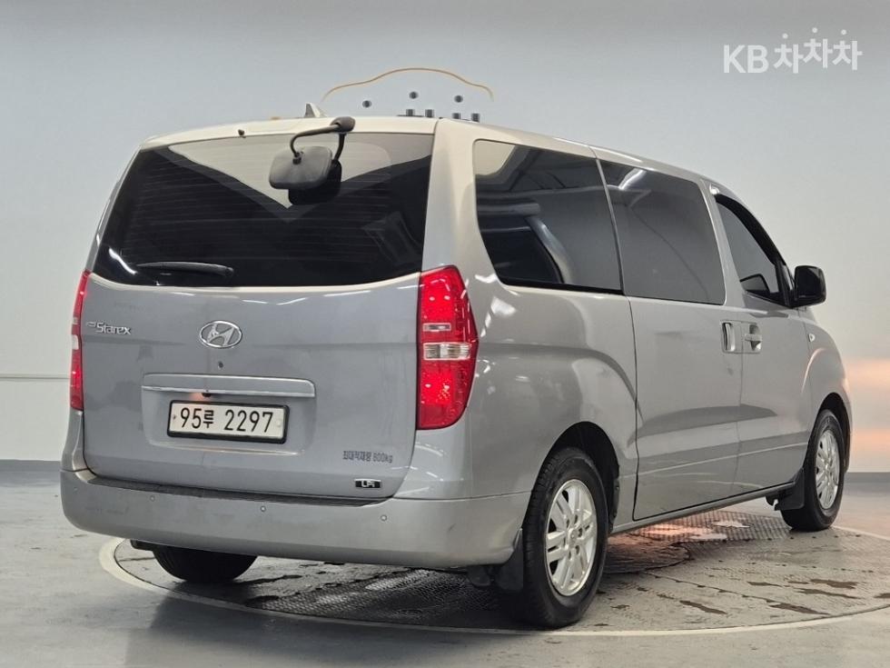 Hyundai Starex — miniaturë 3