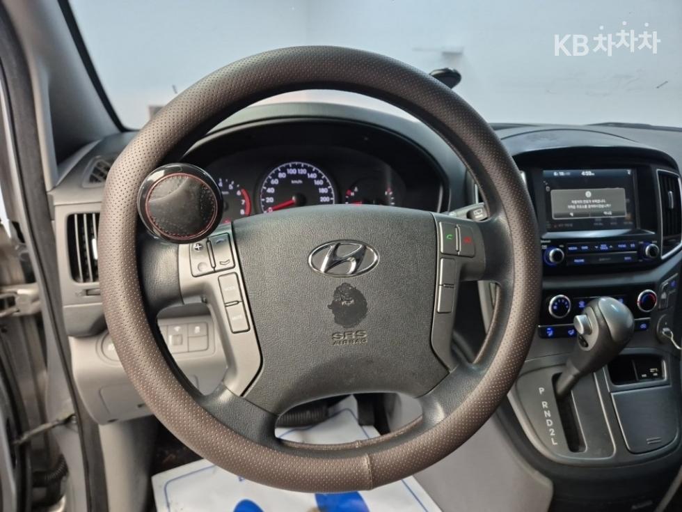 Hyundai Starex — miniaturë 9
