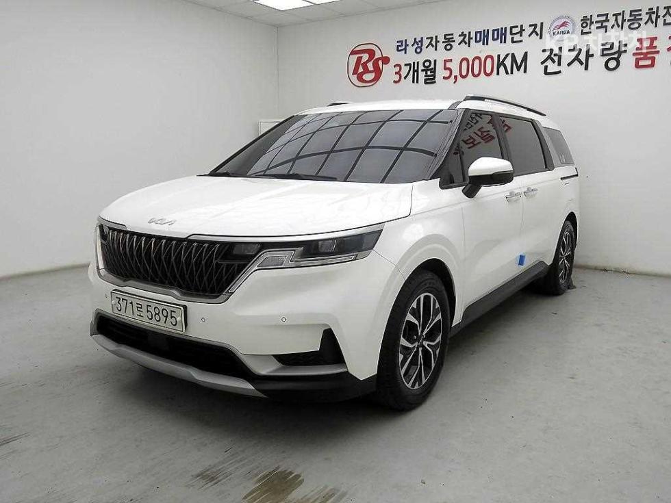Kia Carnival — miniaturë 2