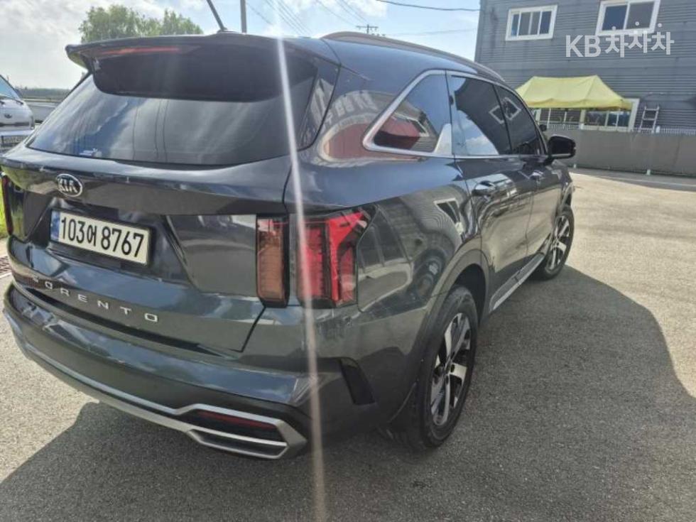 Kia Sorento — miniaturë 4