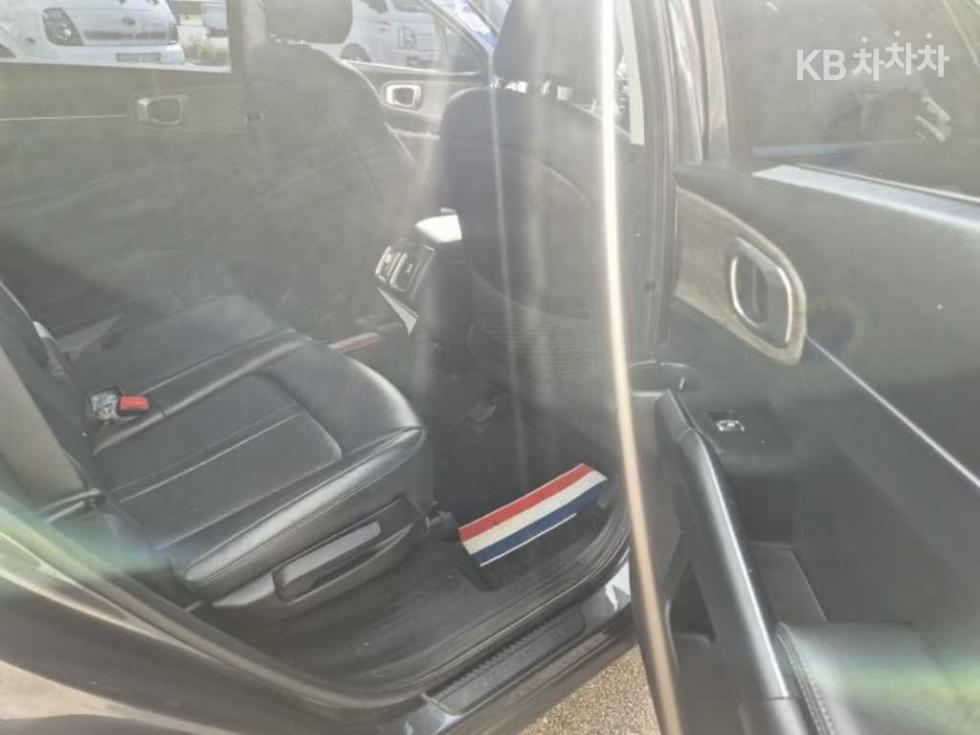 Kia Sorento — miniaturë 18