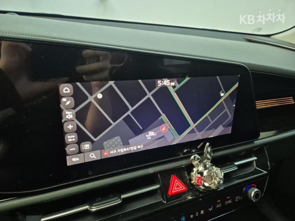 Kia Niro — miniaturë 13