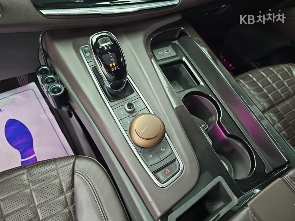 2021 Cadillac ESCALADE(5) photo