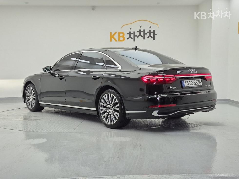 Audi A8 — miniaturë 3