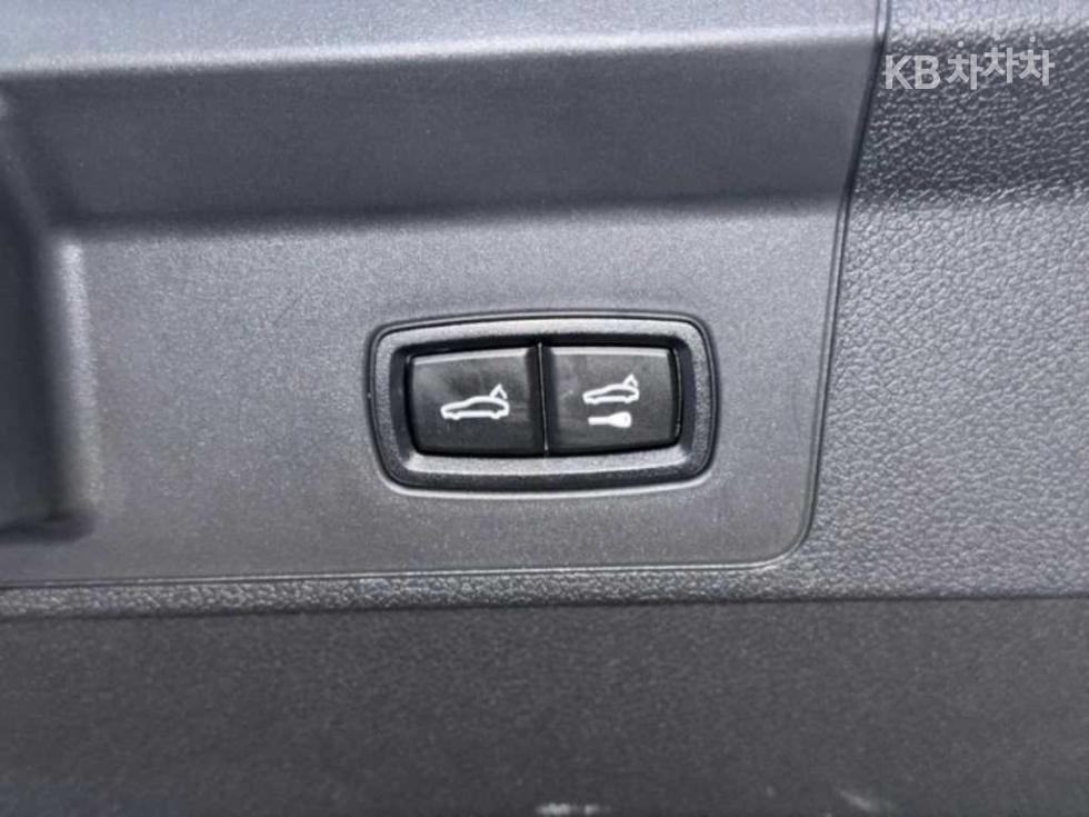 Porsche Panamera — miniaturë 18
