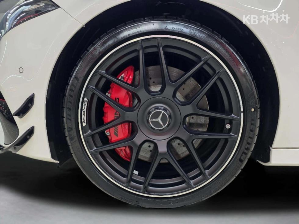 2025 Mercedes-Benz A(W177) photo