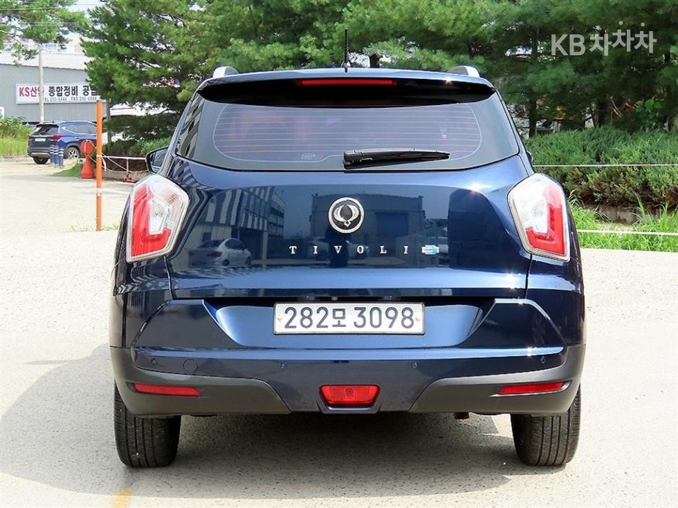 SsangYong Tivoli — miniaturë 4