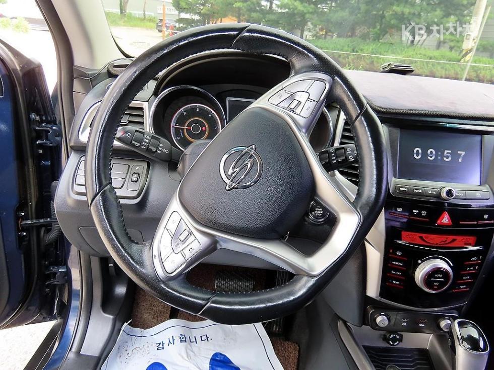 SsangYong Tivoli — miniaturë 8