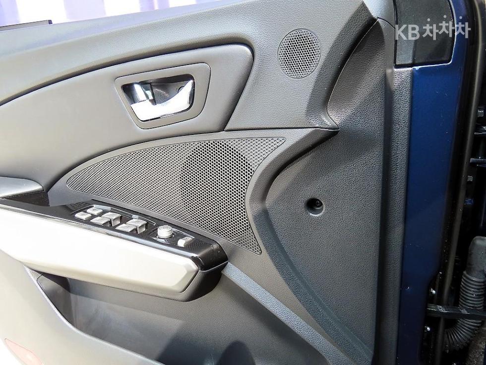 SsangYong Tivoli — miniaturë 11