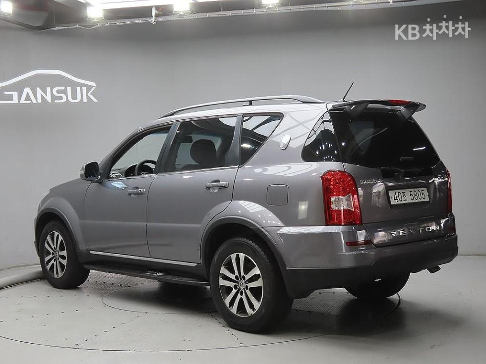 SsangYong Rexton — miniaturë 3