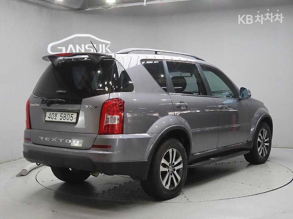 SsangYong Rexton — miniaturë 4