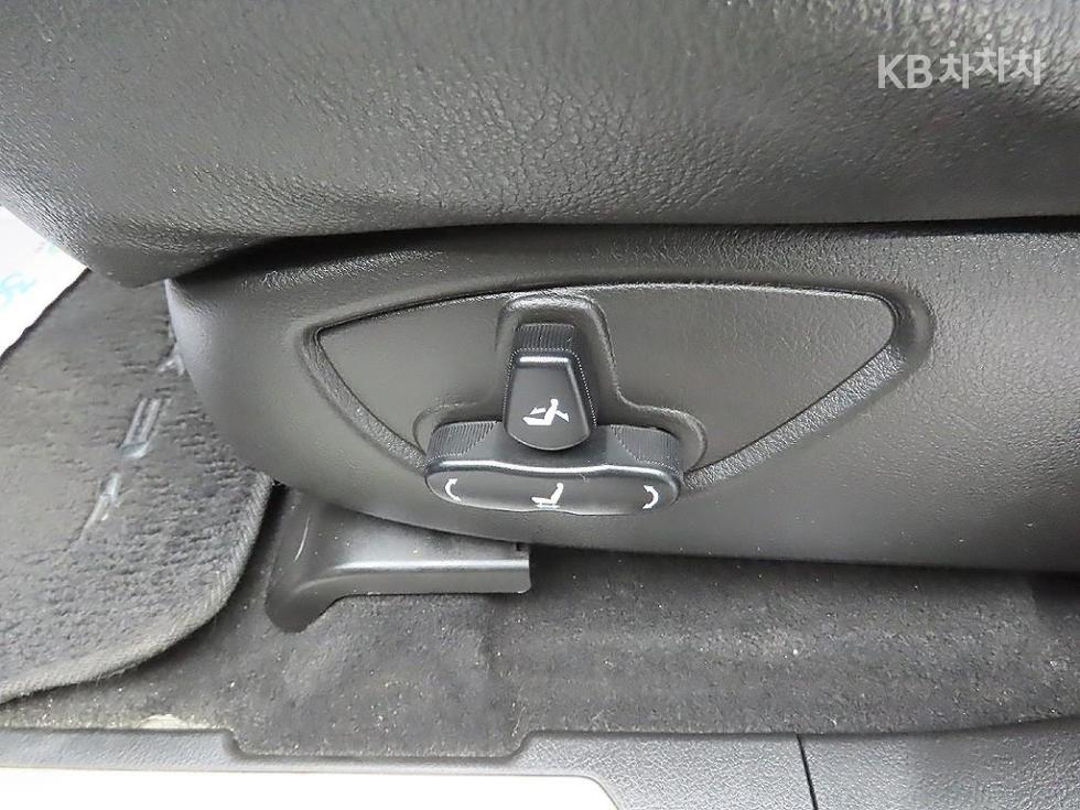 SsangYong Rexton — miniaturë 16
