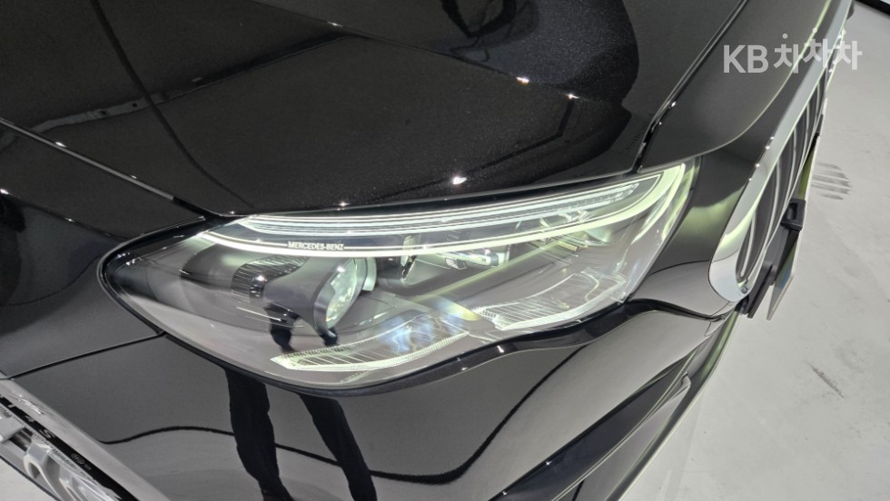 Mercedes-Benz E-klasse — miniaturë 12