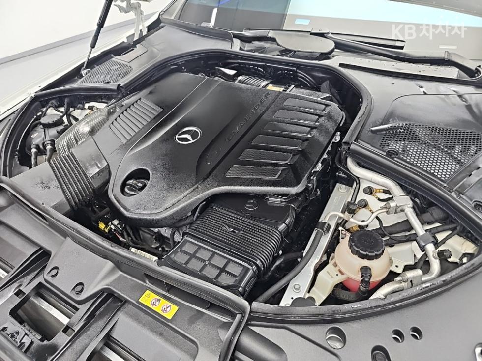 Mercedes-Benz S-klasse — miniaturë 5