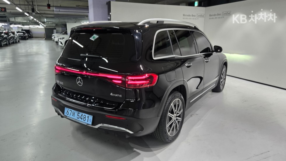 Mercedes-Benz EQB — miniaturë 4