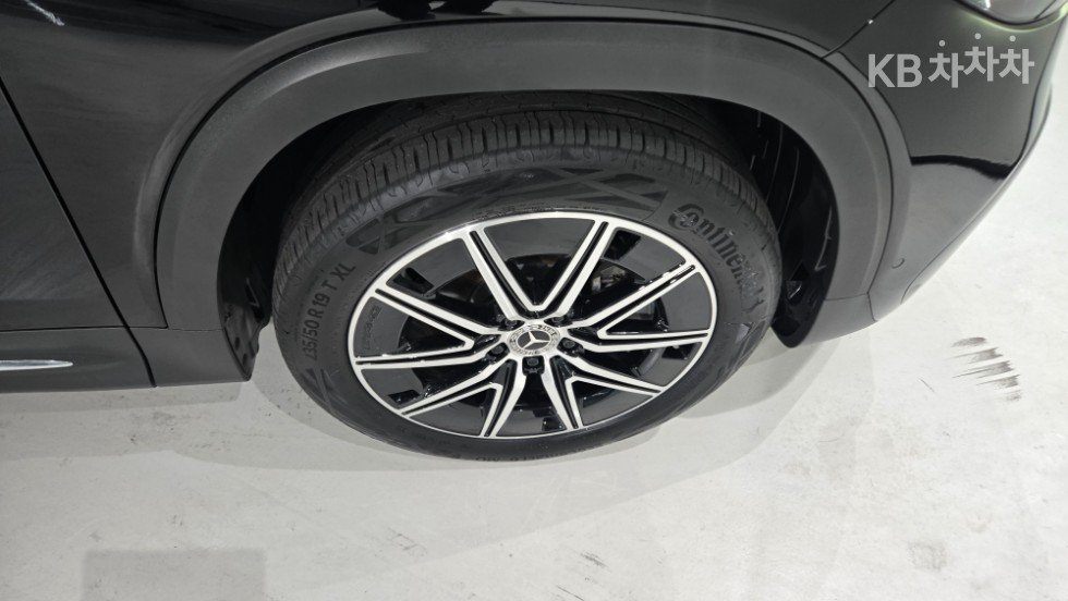 Mercedes-Benz EQB — miniaturë 16