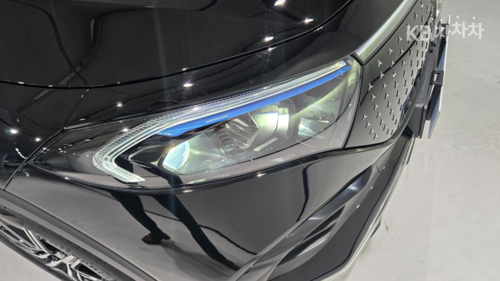 Mercedes-Benz EQB — miniaturë 12