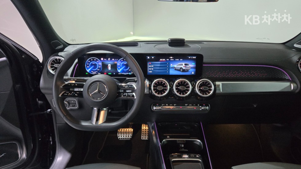 Mercedes-Benz EQB — miniaturë 17