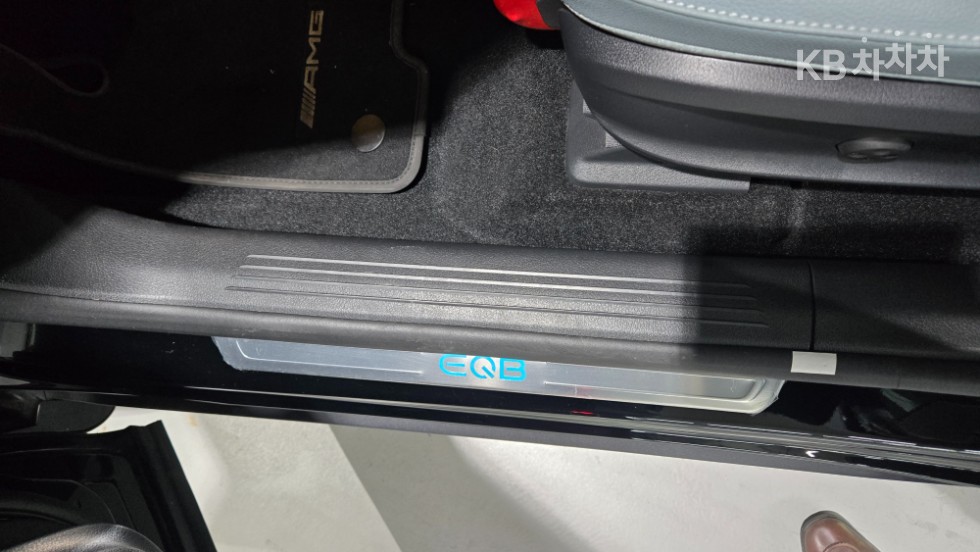 Mercedes-Benz EQB — miniaturë 24