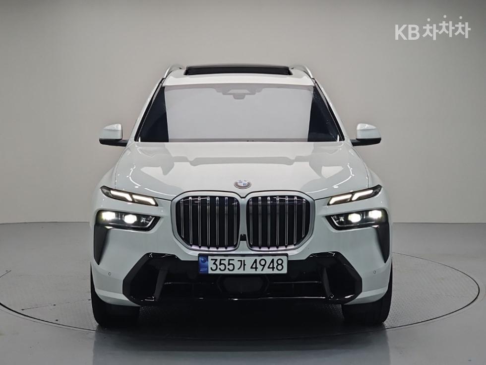 BMW X7 — miniaturë 2