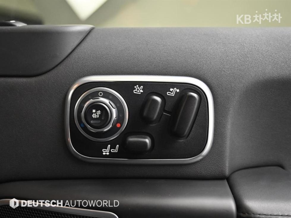 Land Rover Range Rover — miniaturë 16