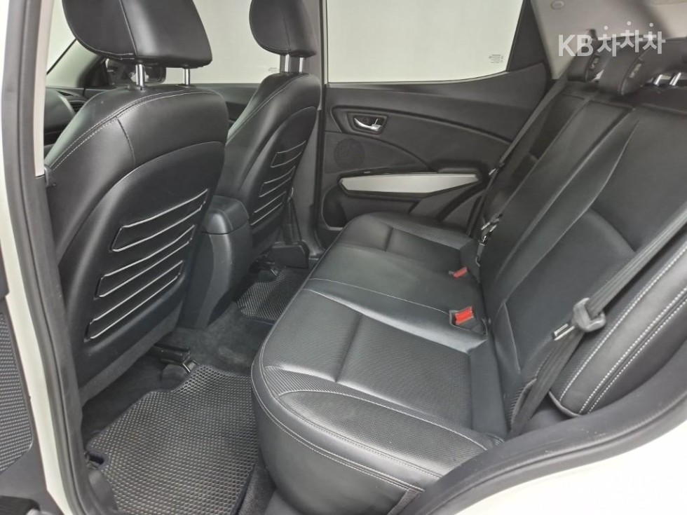 SsangYong Tivoli — miniaturë 16