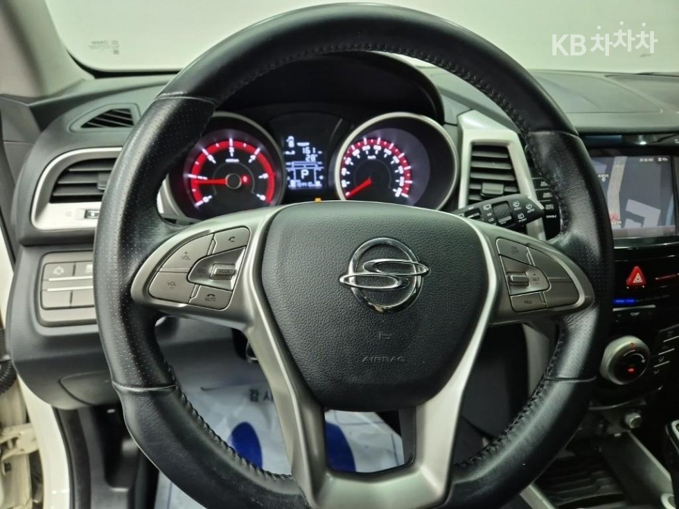 SsangYong Tivoli — miniaturë 6