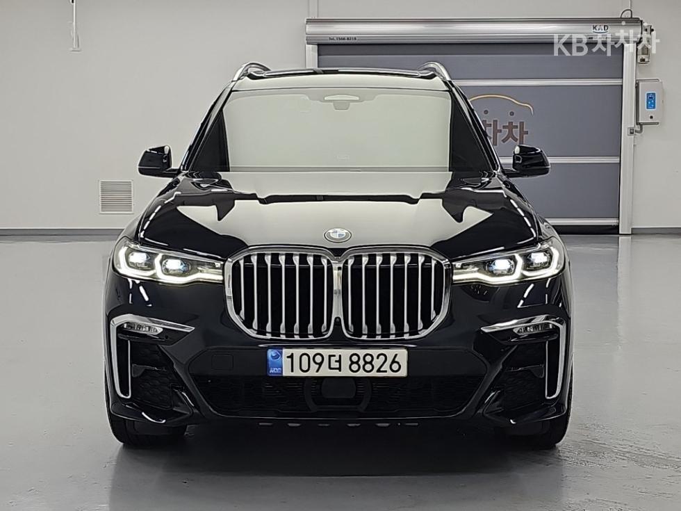 BMW X7 — miniaturë 2