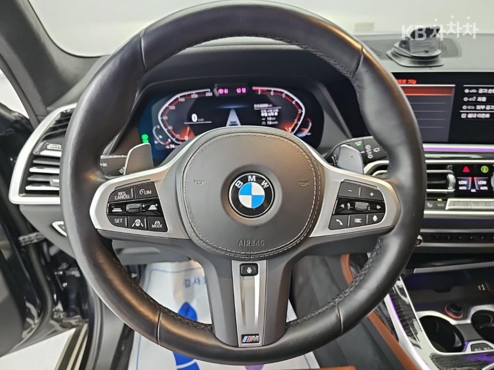 BMW X7 — miniaturë 9