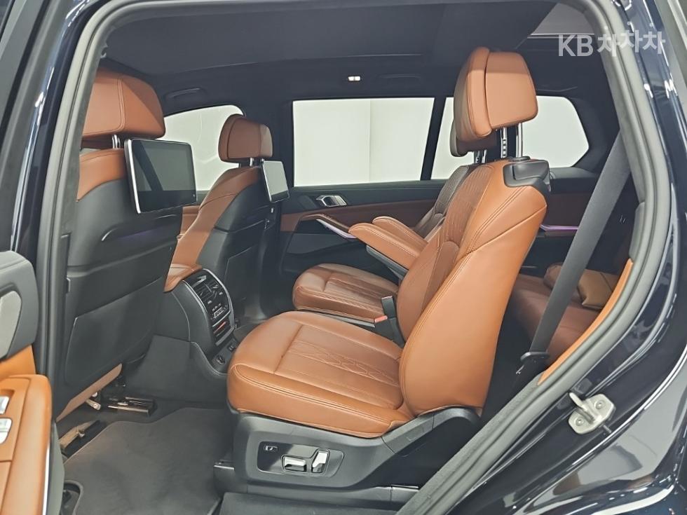 BMW X7 — miniaturë 12