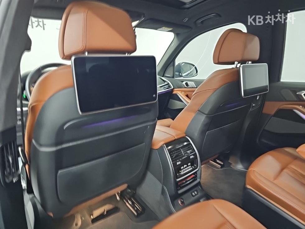 BMW X7 — miniaturë 14