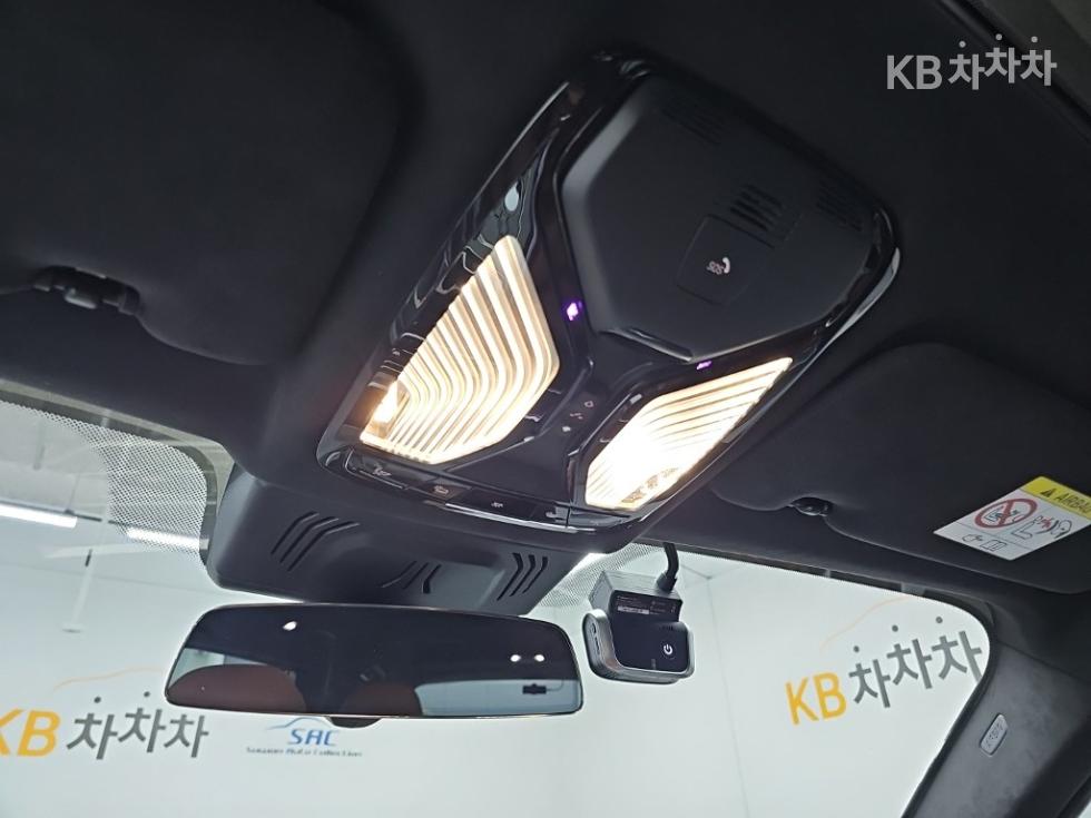 BMW X7 — miniaturë 18
