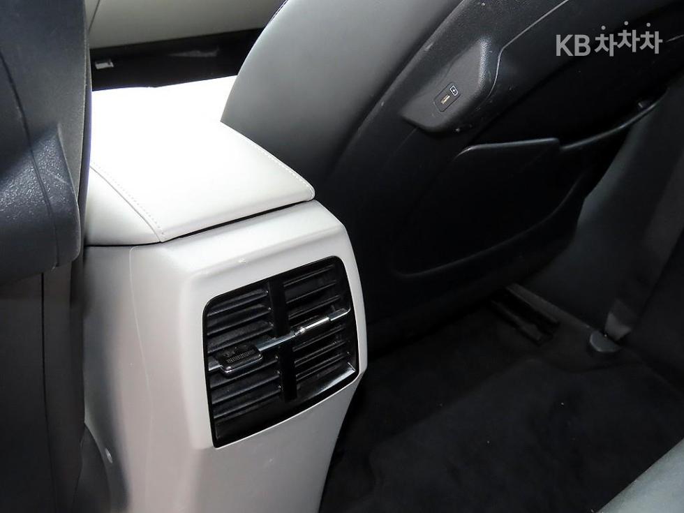 Kia Niro — miniaturë 17