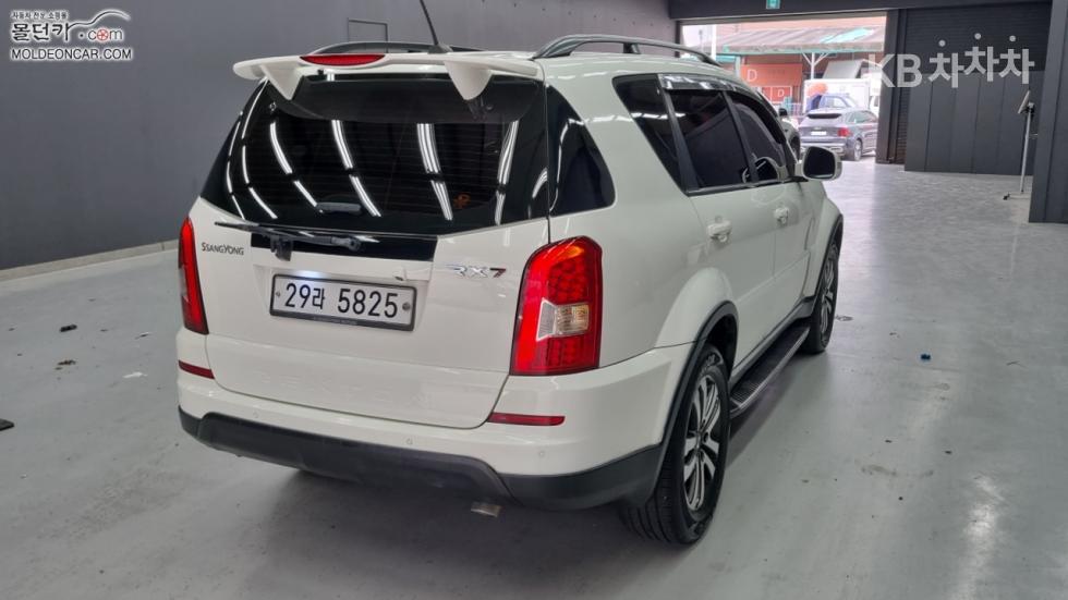 SsangYong Rexton — miniaturë 2