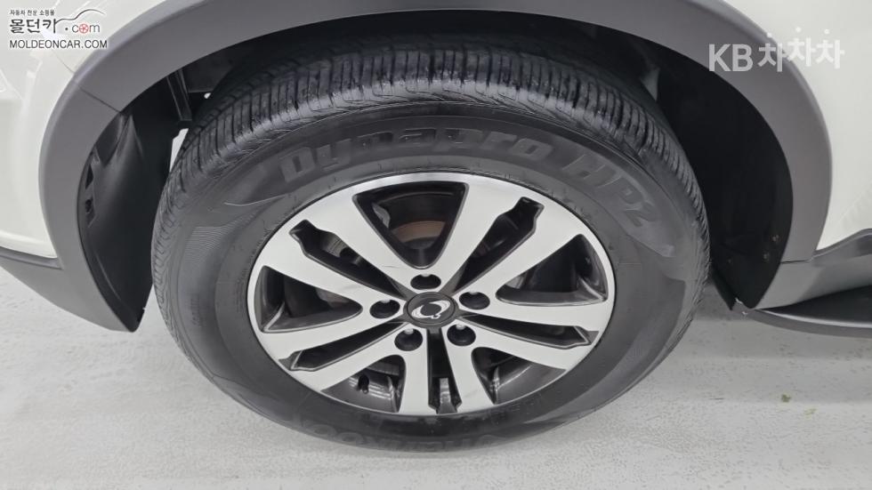 SsangYong Rexton — miniaturë 6