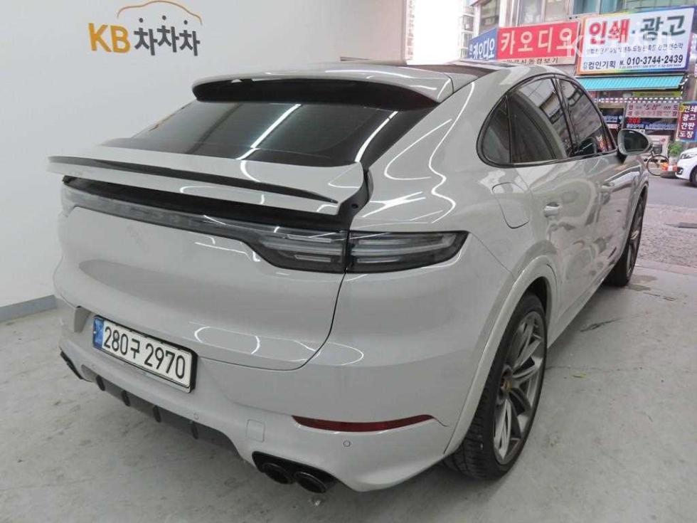 Porsche Cayenne — miniaturë 3