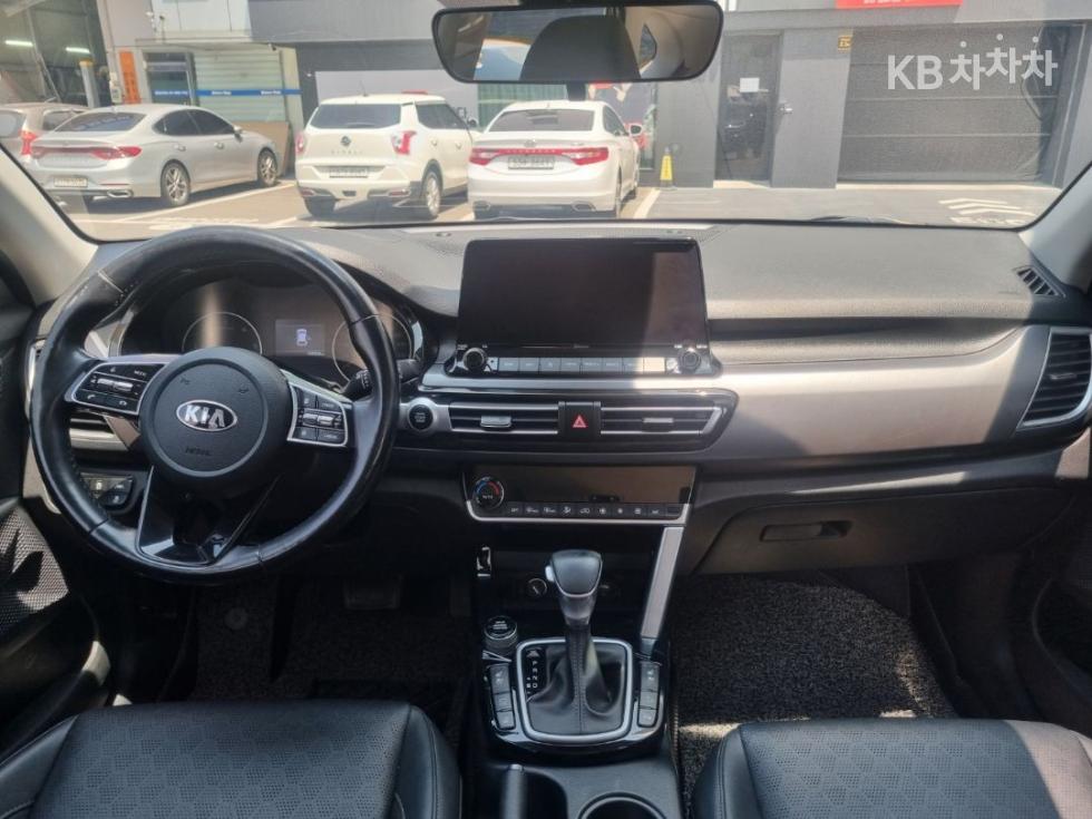 Kia Seltos — miniaturë 9