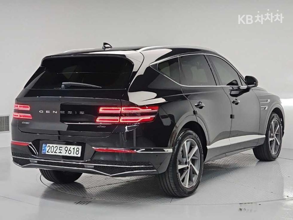2024 Genesis GV80 photo