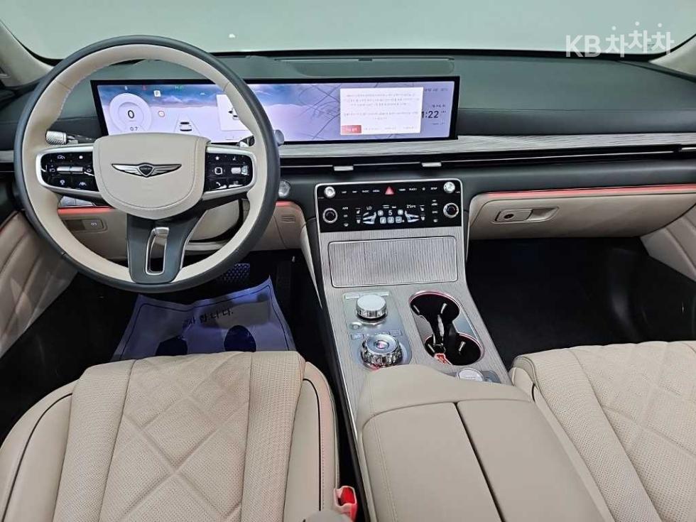 2024 Genesis GV80 photo