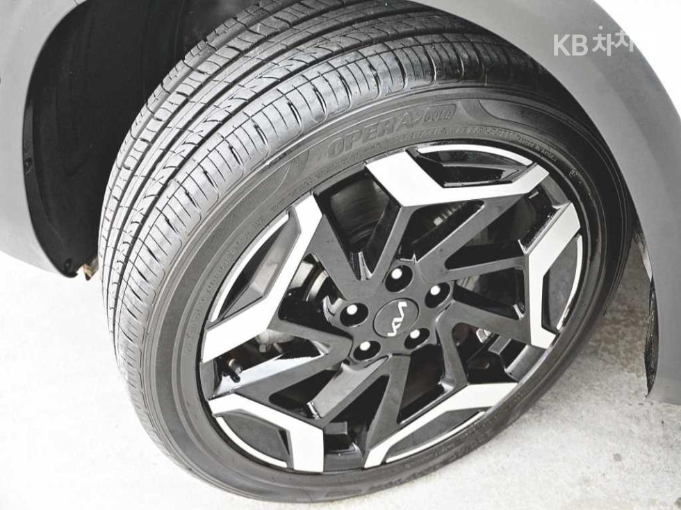 Kia Seltos — miniaturë 19