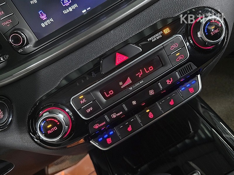 Kia Sorento — miniaturë 13