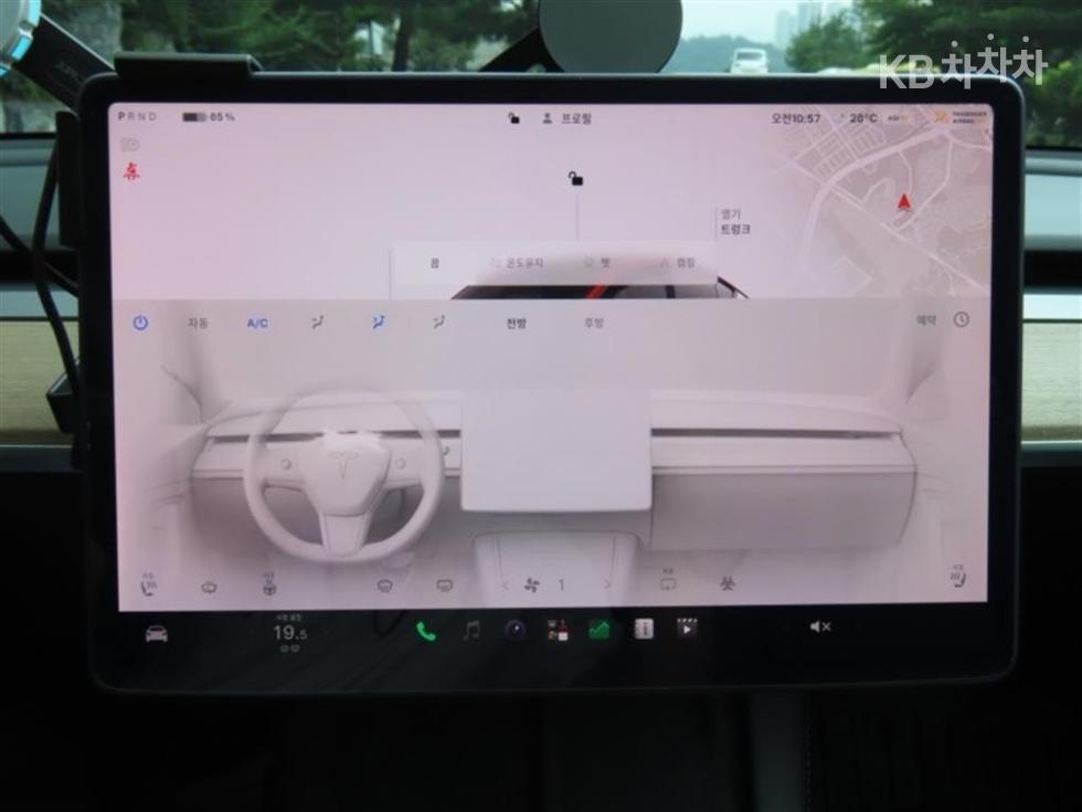 Tesla Model Y — miniaturë 11