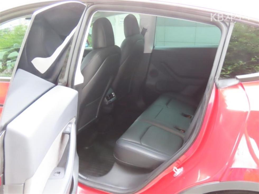 Tesla Model Y — miniaturë 14