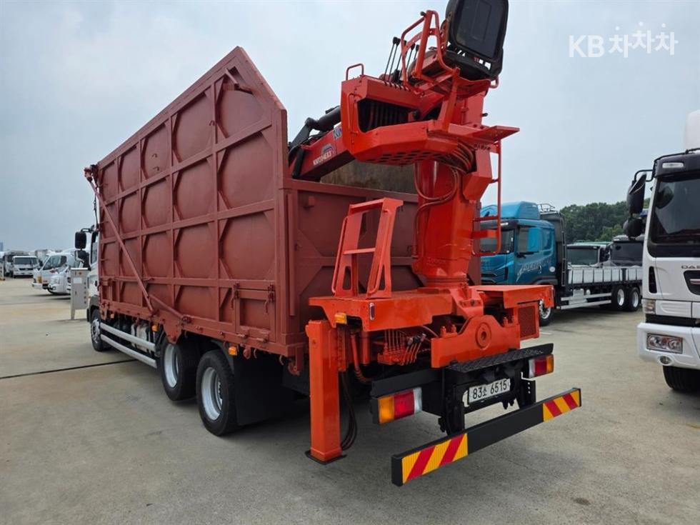 2020 Hyundai 2 photo