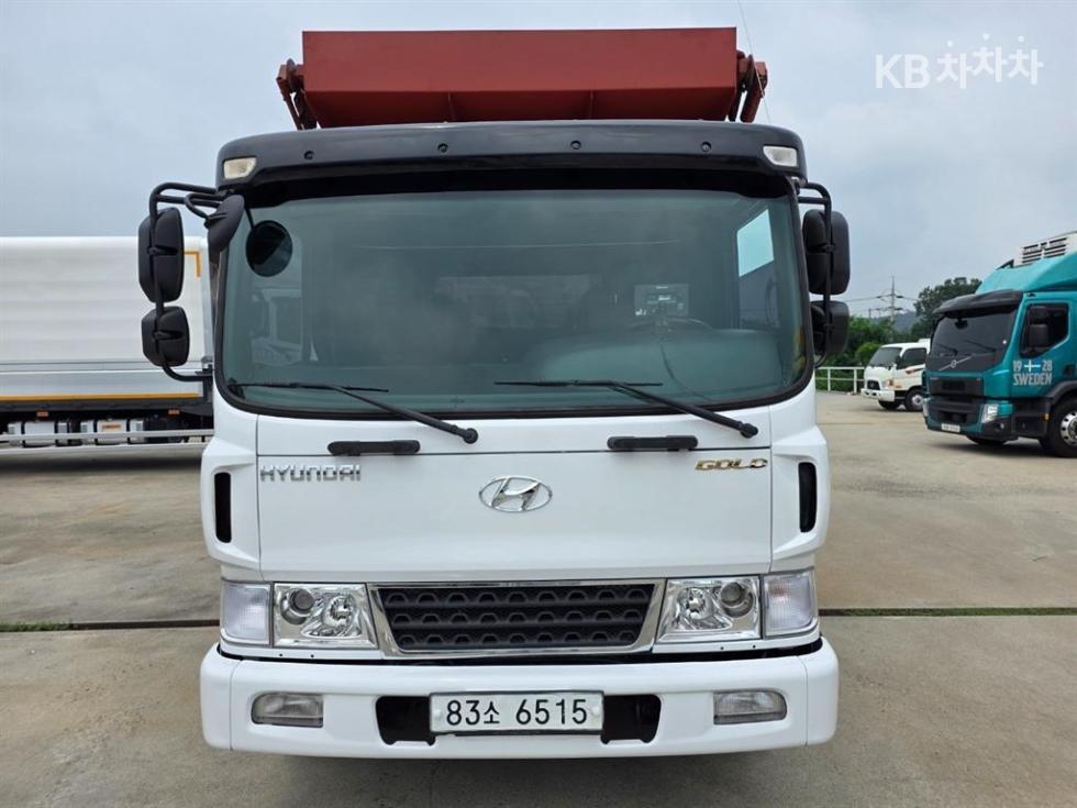2020 Hyundai 2 photo